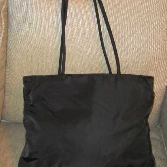 ❤️Authentic PRADA TESSUTO Black Nylon Shopper Shoulder Bag Purse - Picture 5 of 10